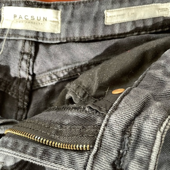 PacSun | Charcoal cuffed denim mom short high rise jean size 24 - Picture 3 of 8